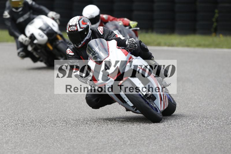 /37 28.07.2025 Dunlop Ride und Test Day ADR/Trackday Erfahren gelb Trackday schnell  rot/44